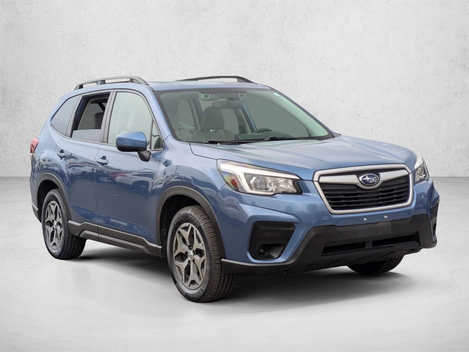 2020 Subaru Forester Premium photo 3