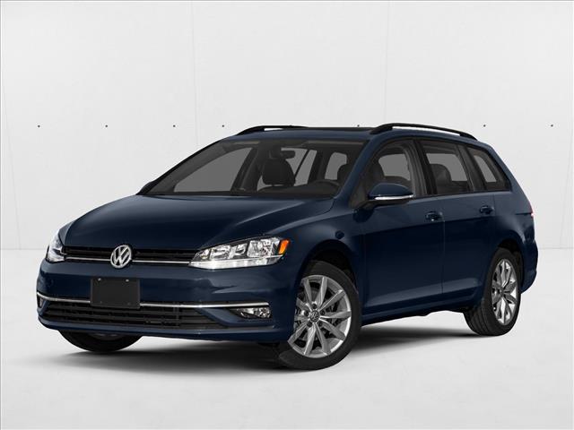 2019 Volkswagen Golf SportWagen S's photo