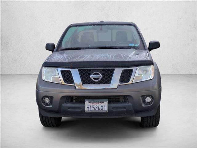 2016 Nissan Frontier SV photo 2