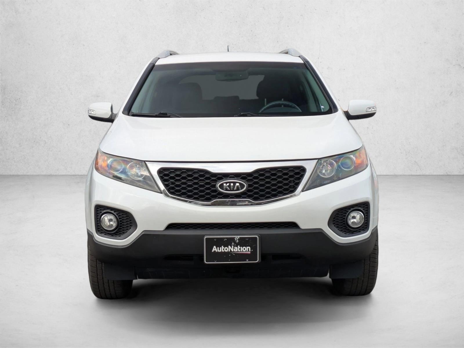 2011 Kia Sorento LX photo 2