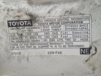 2013 Toyota Prius Four photo 13