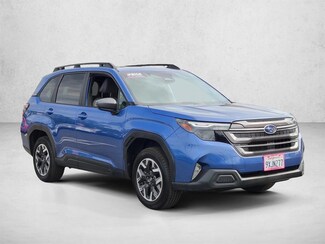 2026 Subaru Forester Premium photo 4
