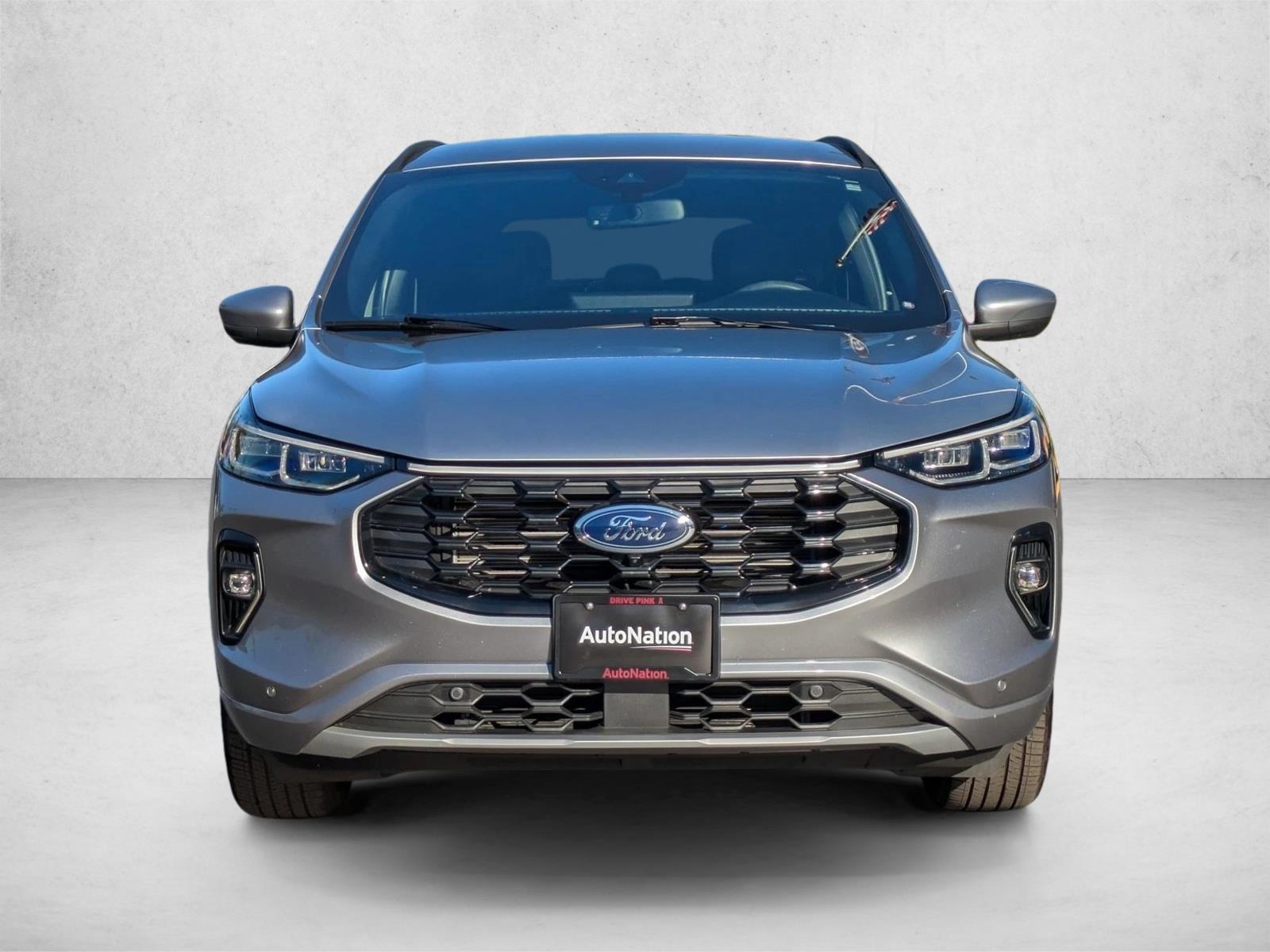 2023 Ford Escape ST-Line Elite photo 2