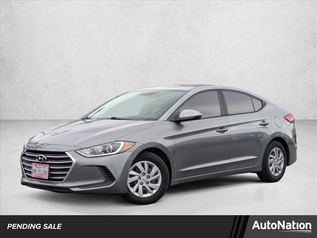 2018 Hyundai Elantra SE's photo