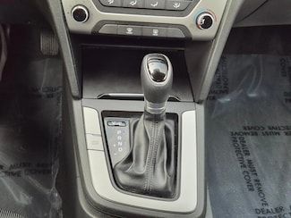 2018 Hyundai Elantra SEL photo 12