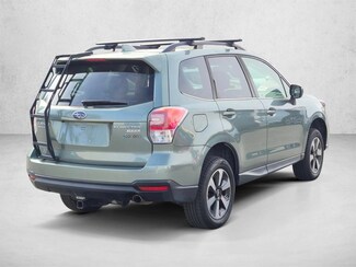 2017 Subaru Forester 2.5i Limited photo 5