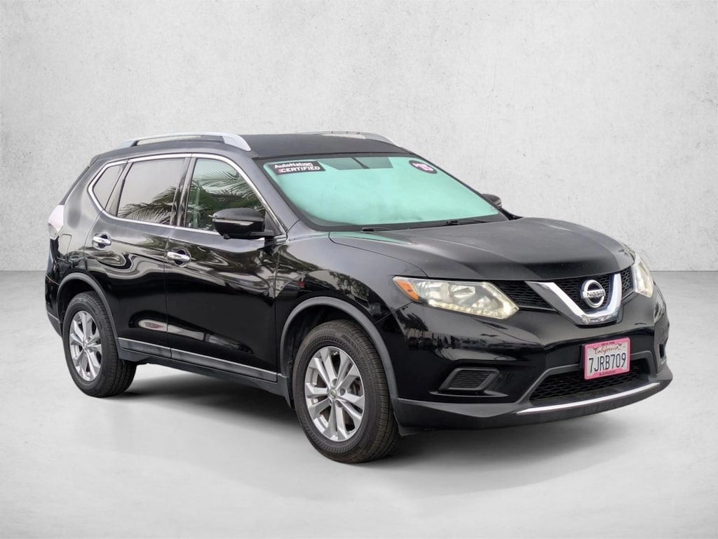 Used 2015 Nissan Rogue SV SUV