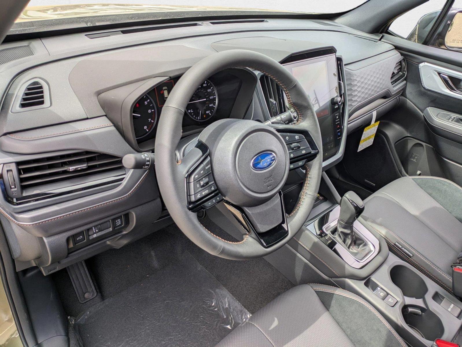 2025 Subaru Forester Touring photo 3