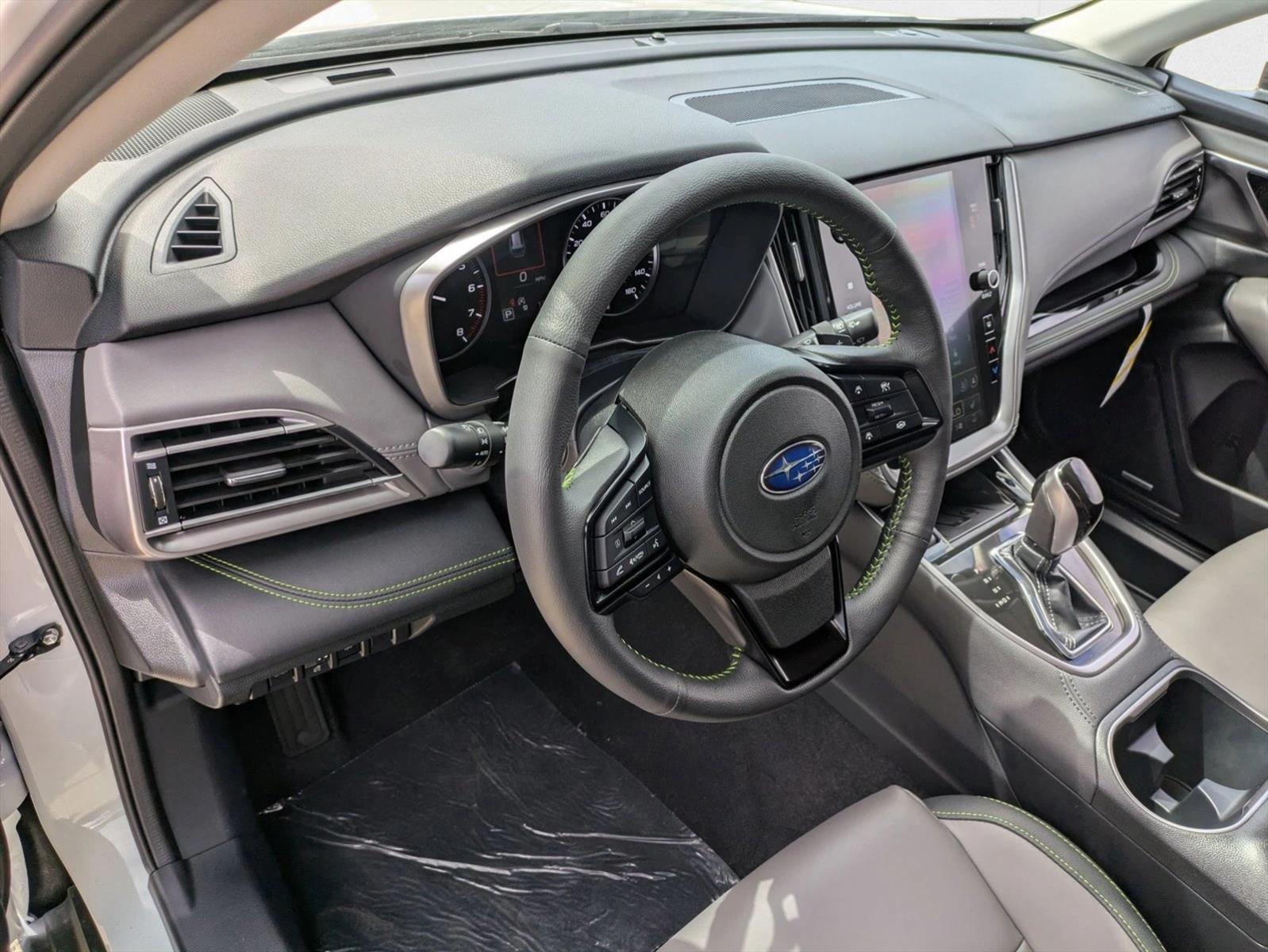 2025 Subaru Outback Onyx Edition photo 3