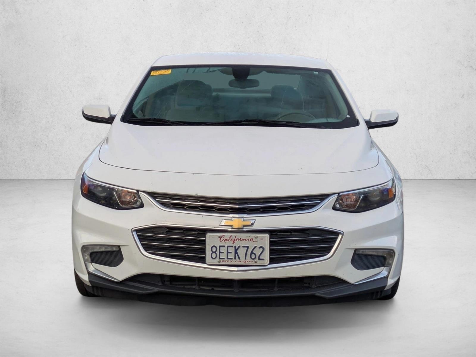2018 Chevrolet Malibu 1LT photo 2