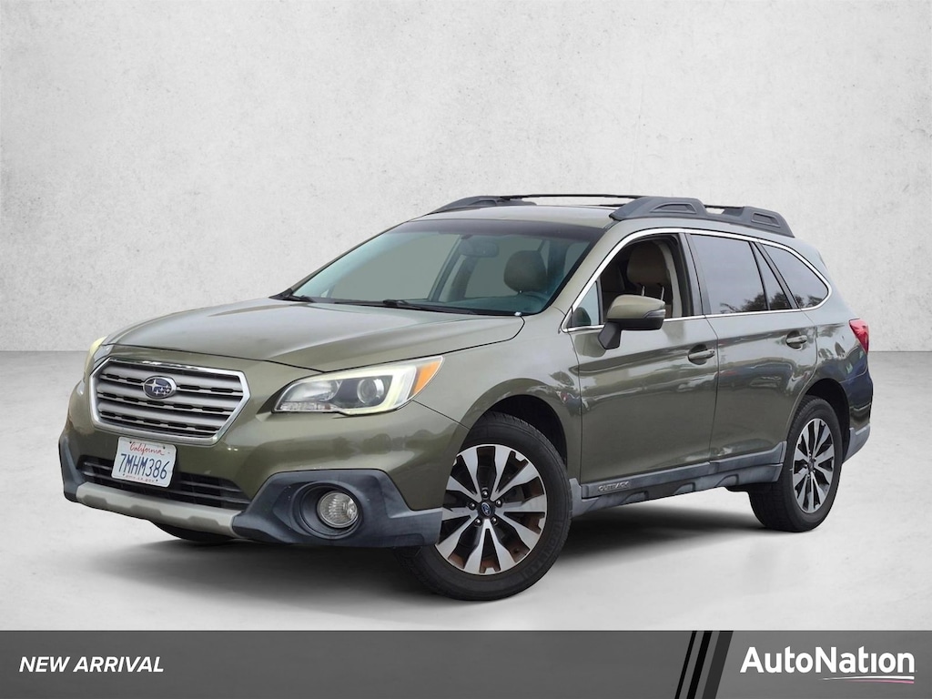 Used 2015 Subaru Outback 2.5i Limited w/Moonroof/KeylessAccess/Nav/EyeSight SUV