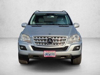 2010 Mercedes-Benz M-Class ML350 4MATIC photo 3