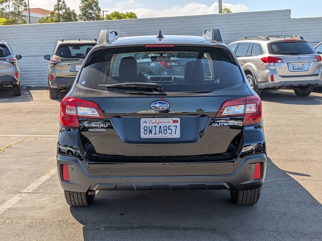 2018 Subaru Outback 2.5i Limited photo 6