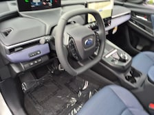 2026 Subaru Trailseeker Touring in Crystal White Pearl/crystal Black Silica, stock #TY007367 — photo 3