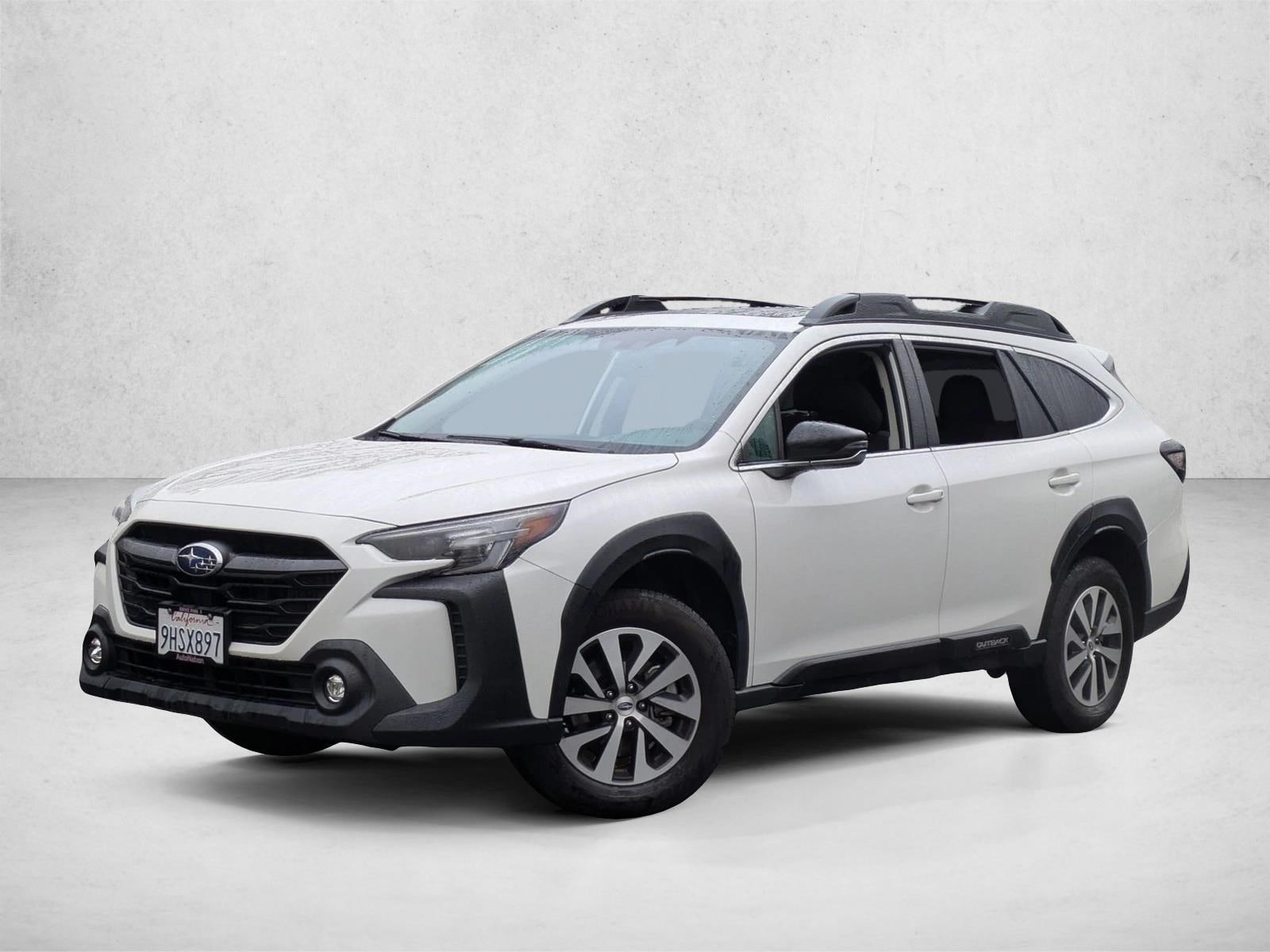 2024 Subaru Outback Premium's photo