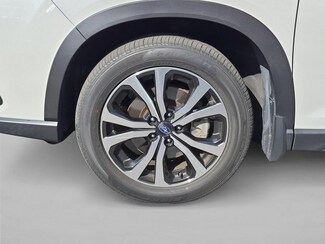 2023 Subaru Forester Limited photo 13