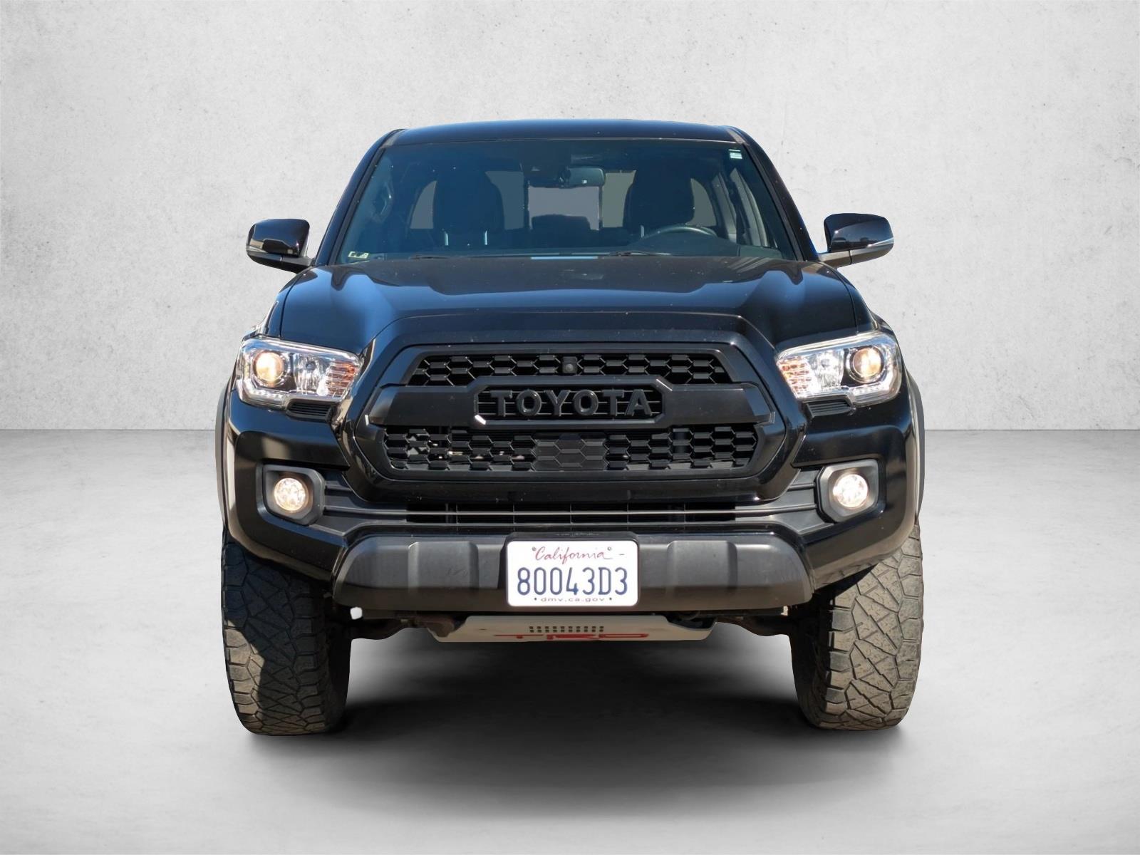 2021 Toyota Tacoma TRD V6 photo 2