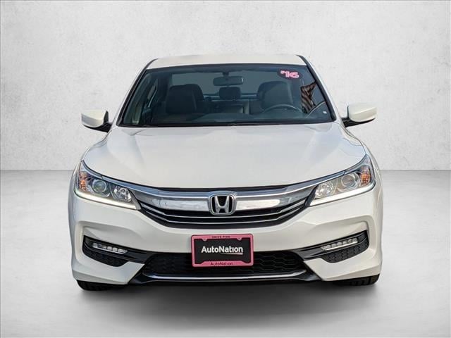 2016 Honda Accord Sport photo 3