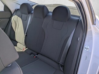 2025 Hyundai Elantra SE photo 17