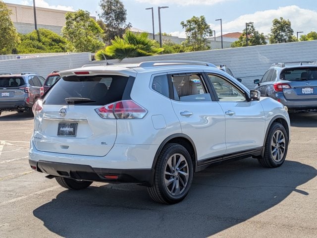 2016 Nissan Rogue SL photo 6