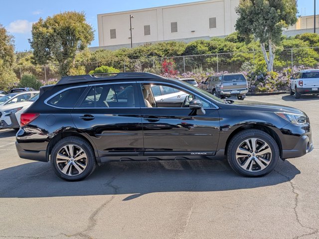 2018 Subaru Outback 2.5i Limited photo 4