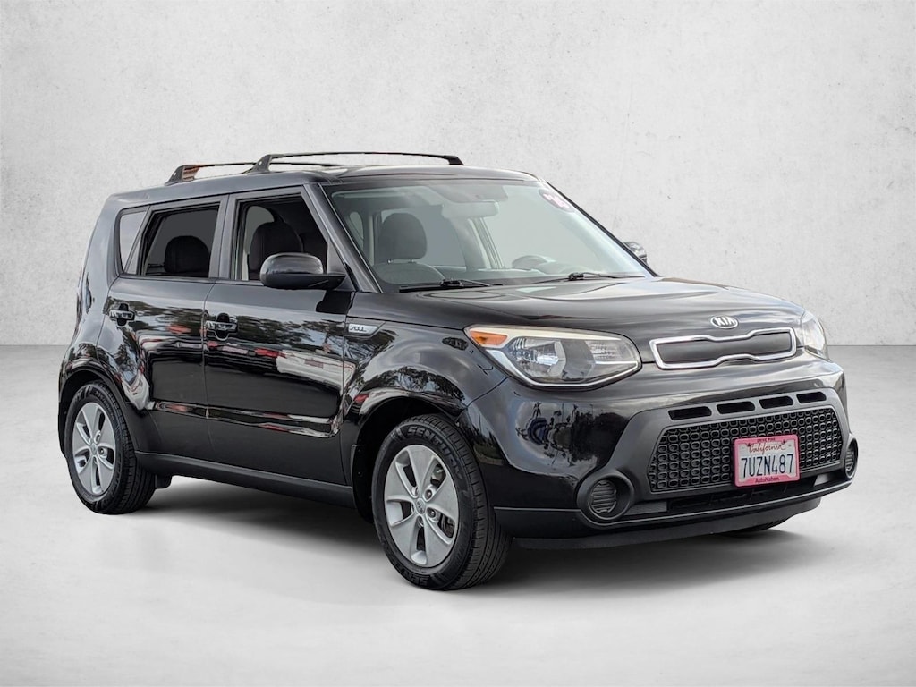 Used 2016 Kia Soul Base FWD Hatchback