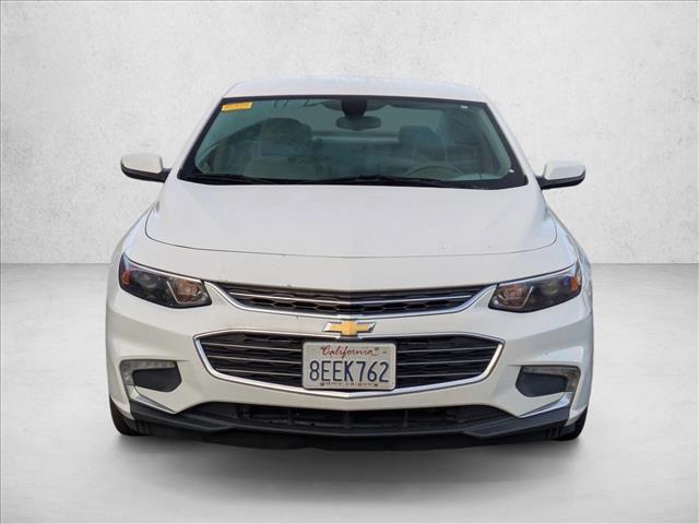 2018 Chevrolet Malibu 1LT photo 2