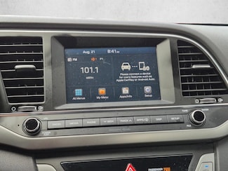 2018 Hyundai Elantra SEL photo 13