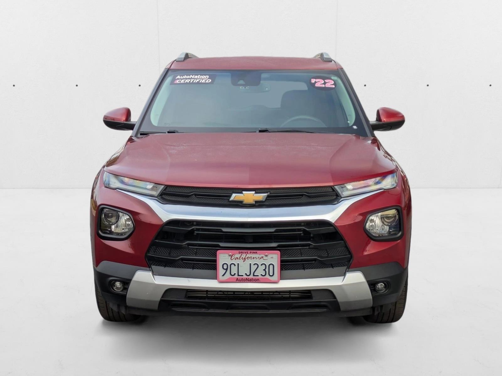 2022 Chevrolet Trailblazer LT photo 2