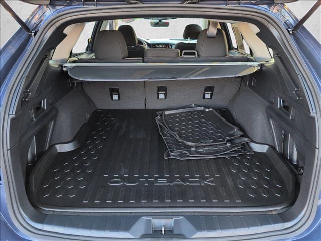 2025 Subaru Outback Premium photo 5