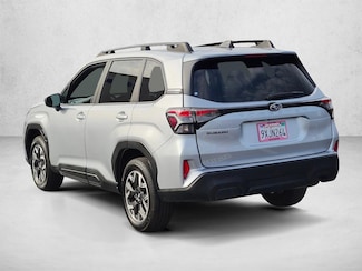 2026 Subaru Forester Premium photo 8