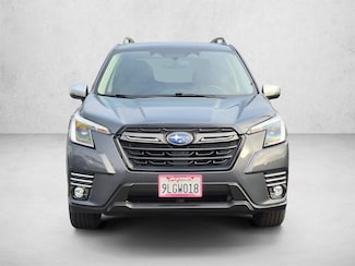 2024 Subaru Forester Touring photo 3