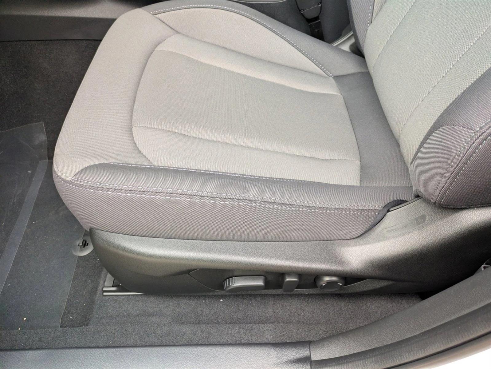 2025 Subaru Crosstrek Premium photo 4