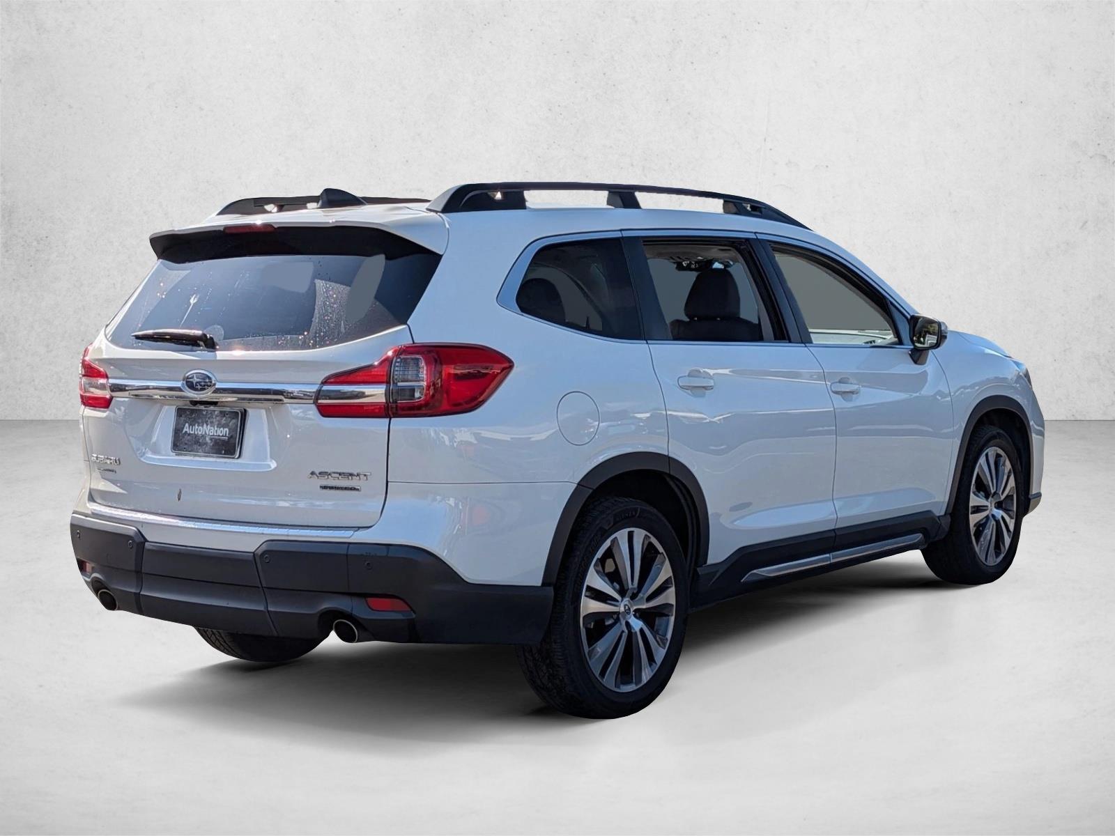 2022 Subaru Ascent Limited 7-Passenger photo 6