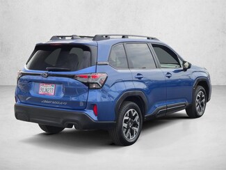 2026 Subaru Forester Premium photo 6