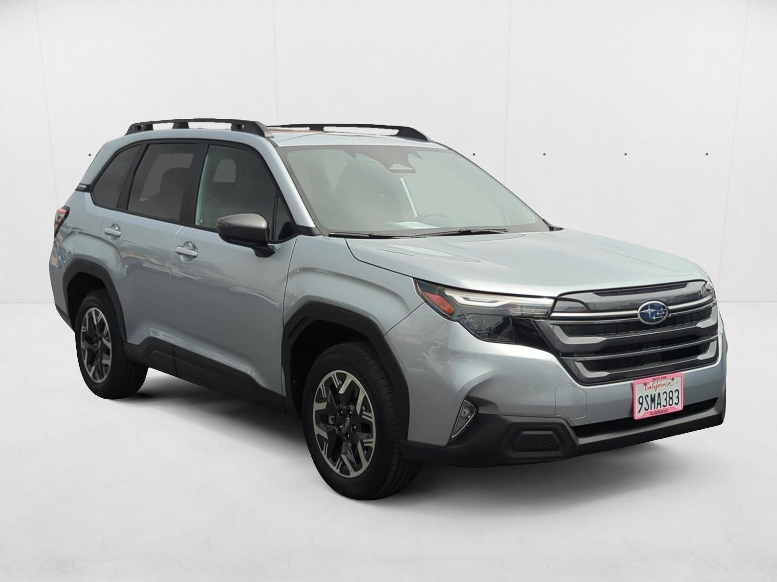 2025 Subaru Forester Premium Base photo 3