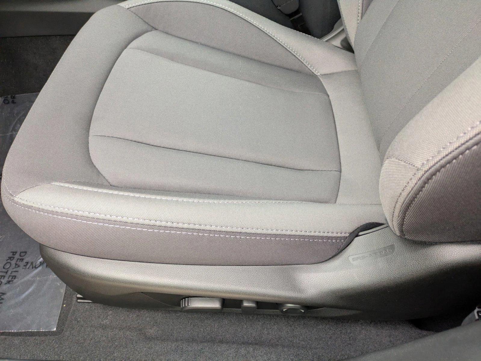 2025 Subaru Crosstrek Premium photo 4