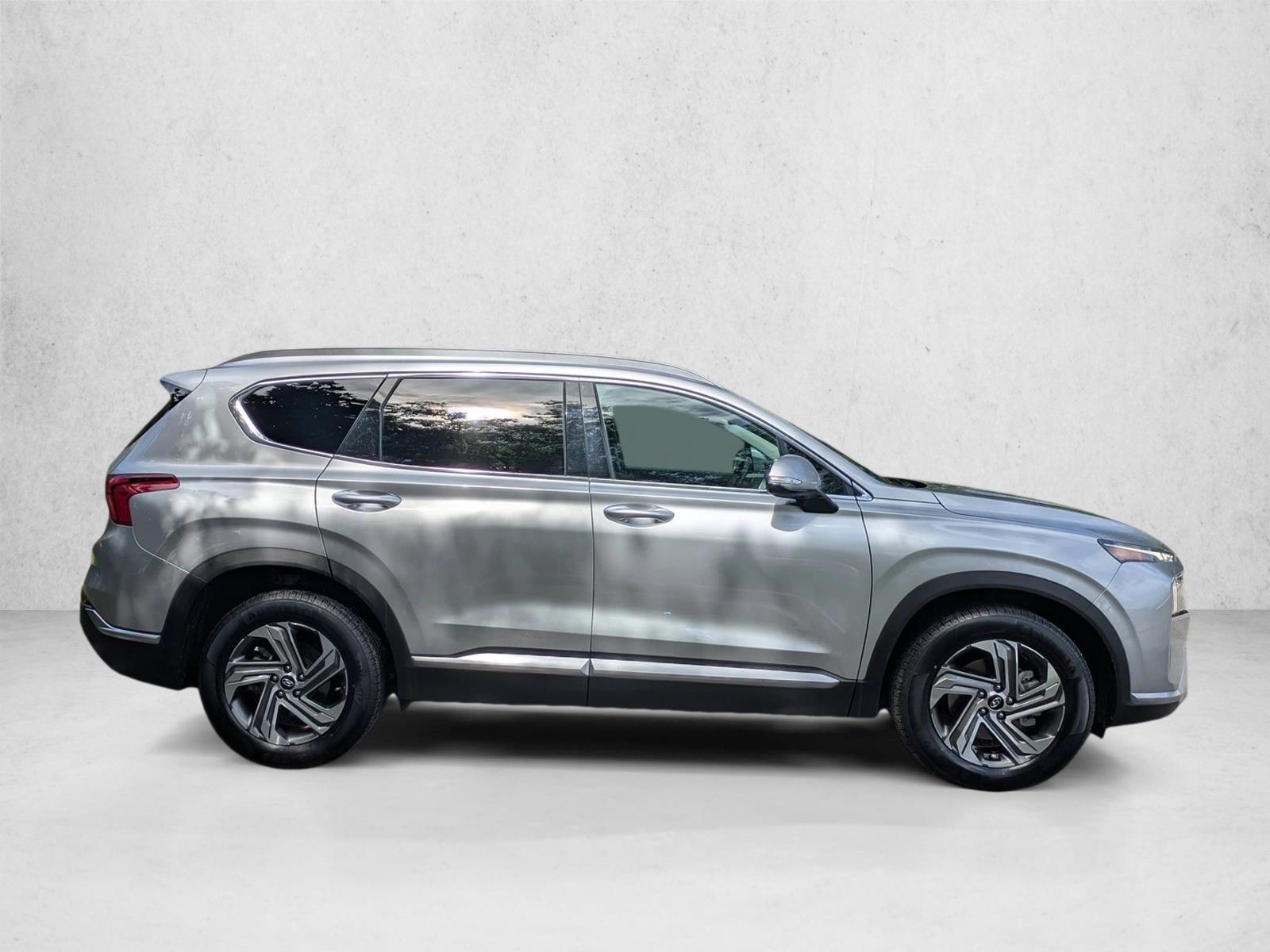 2021 Hyundai Santa Fe SEL Sport photo 3