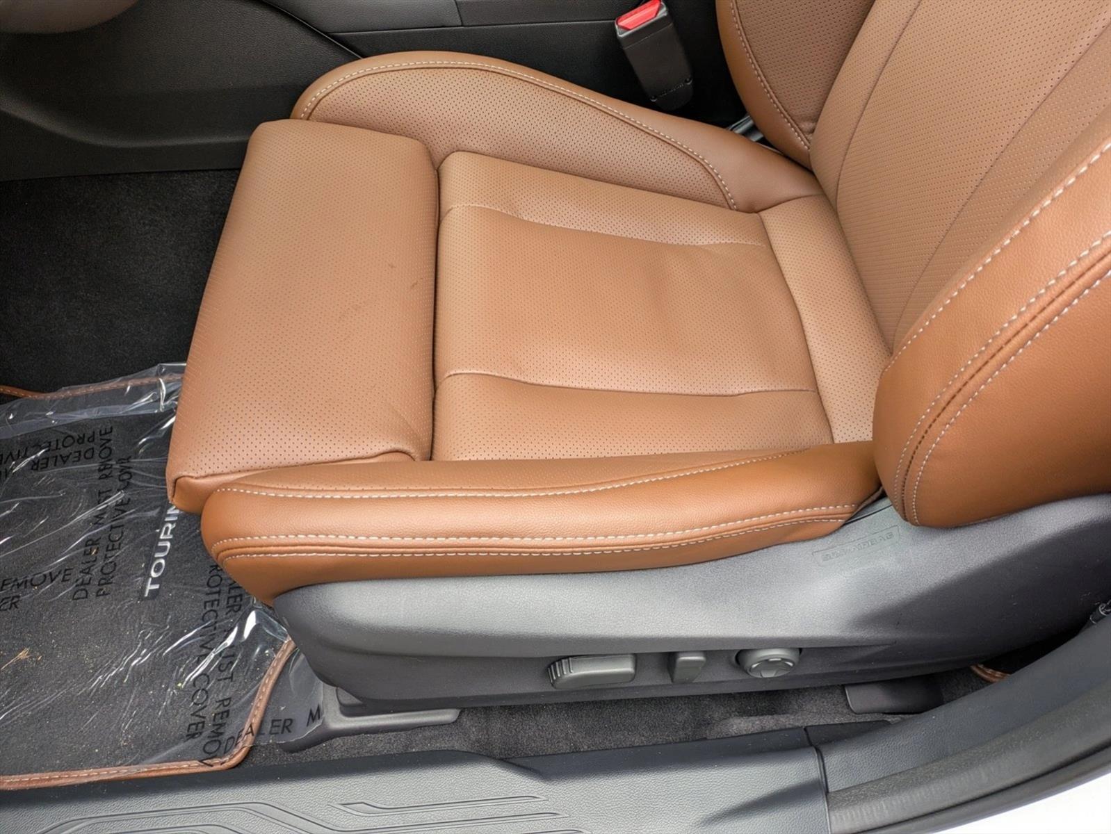 2025 Subaru Outback Touring XT photo 2