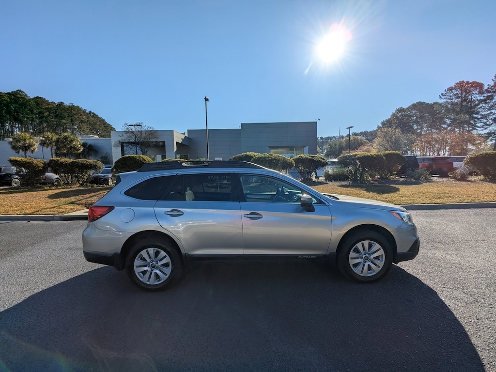 Used 2017 Subaru Outback Premium Sport Utility