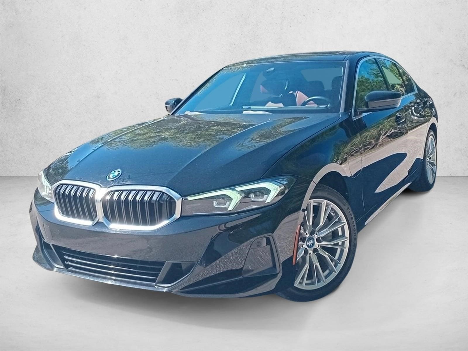 2024 BMW 3 Series 330e's photo