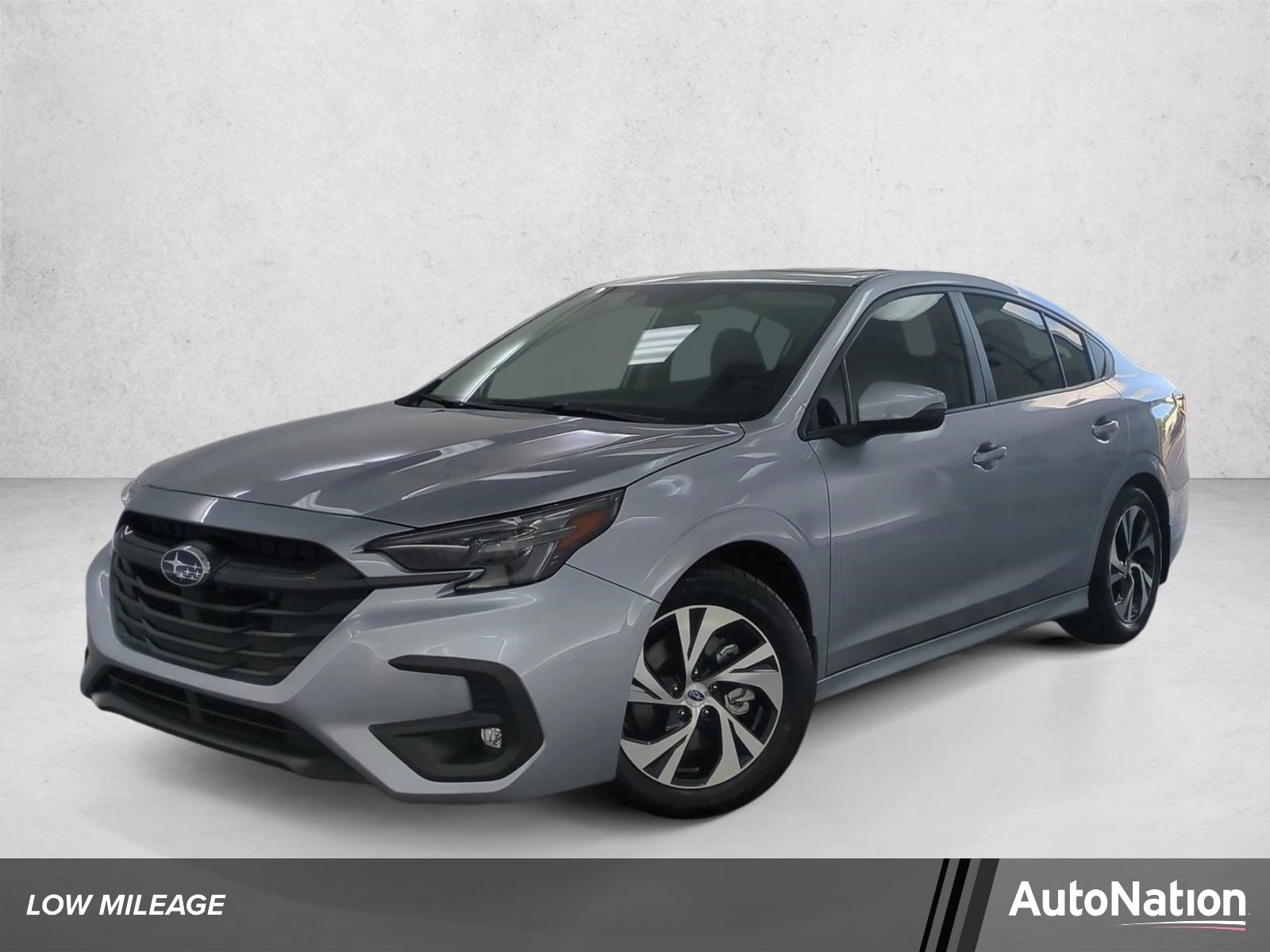 2025 Subaru Legacy Premium's photo