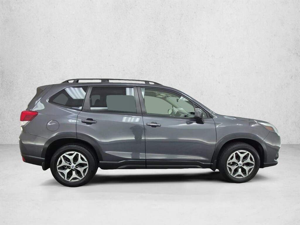 Used 2023 Subaru Forester Premium Sport Utility