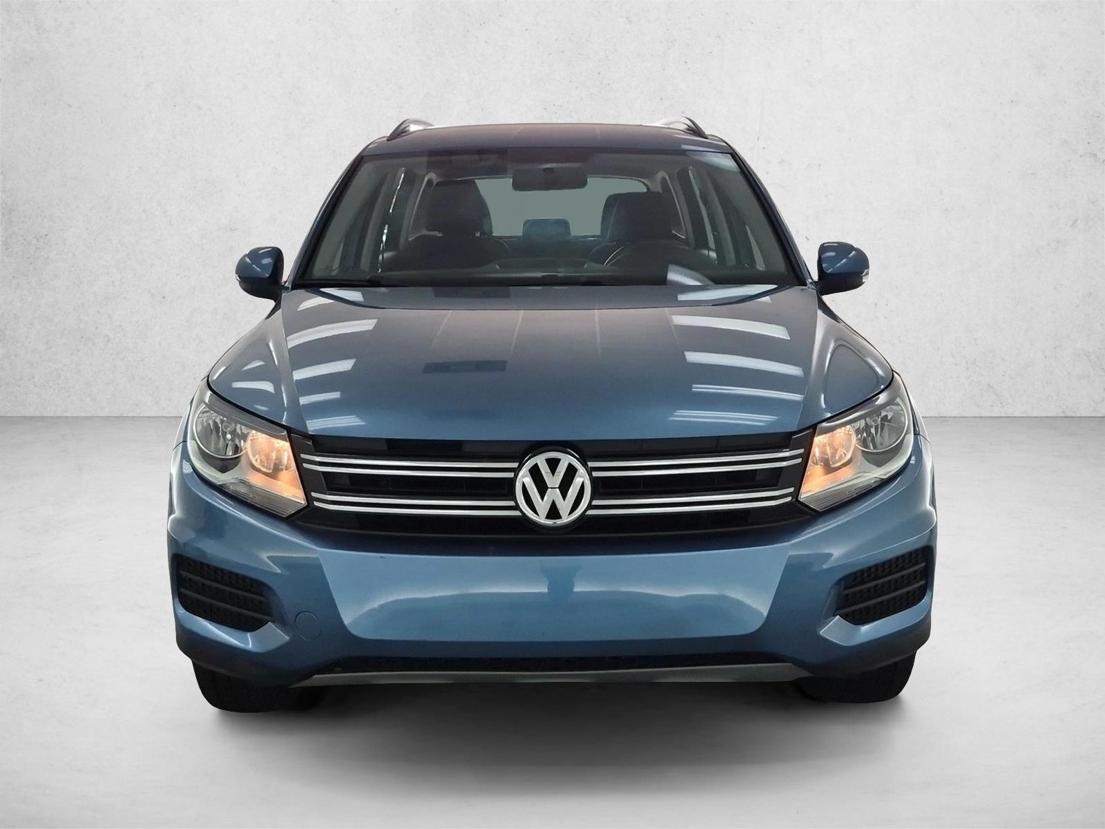 Used 2018 Volkswagen Tiguan Limited Base with VIN WVGAV7AX9JK005371 for sale in Hardeeville, SC