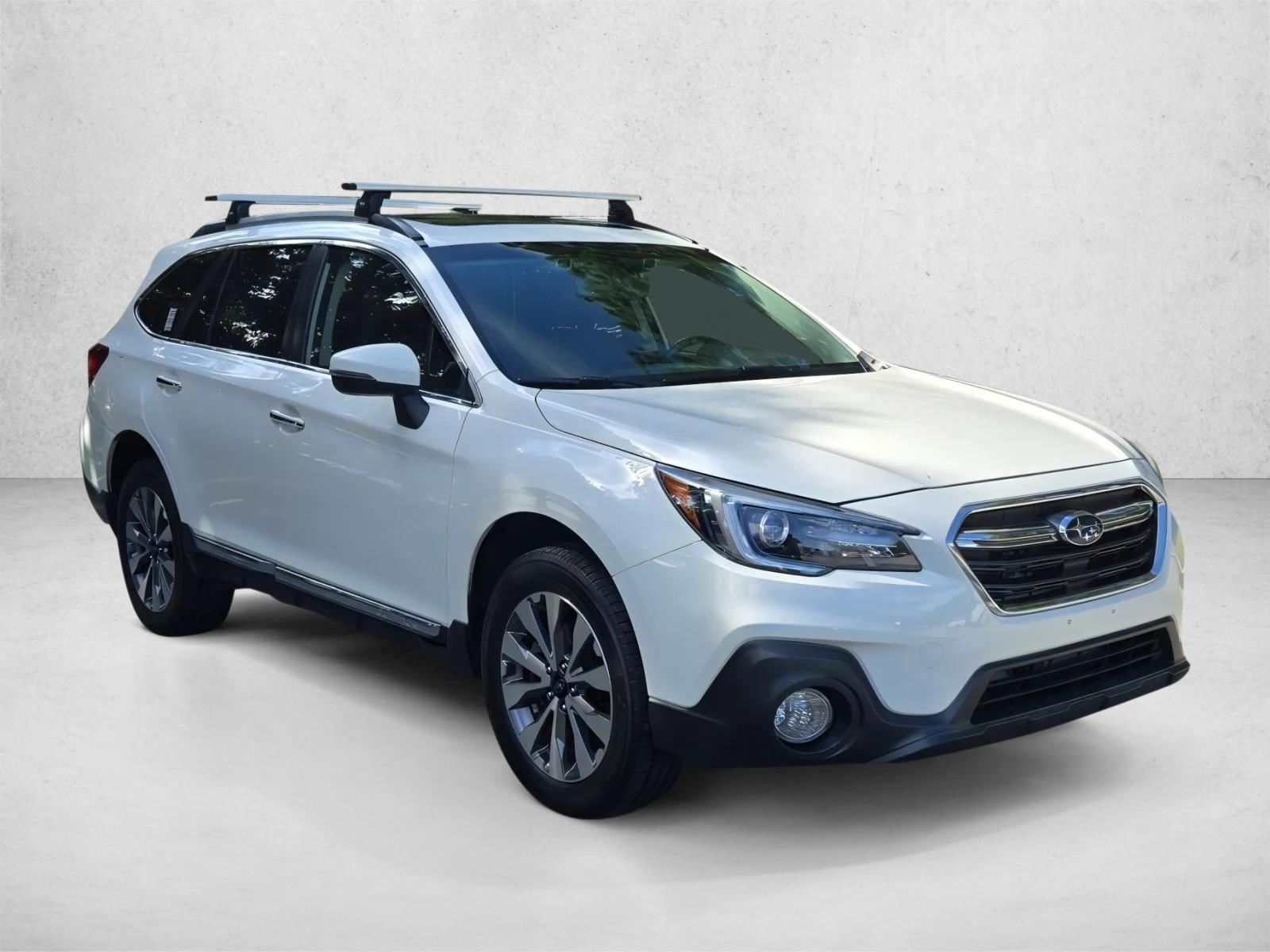 2018 Subaru Outback Touring photo 3