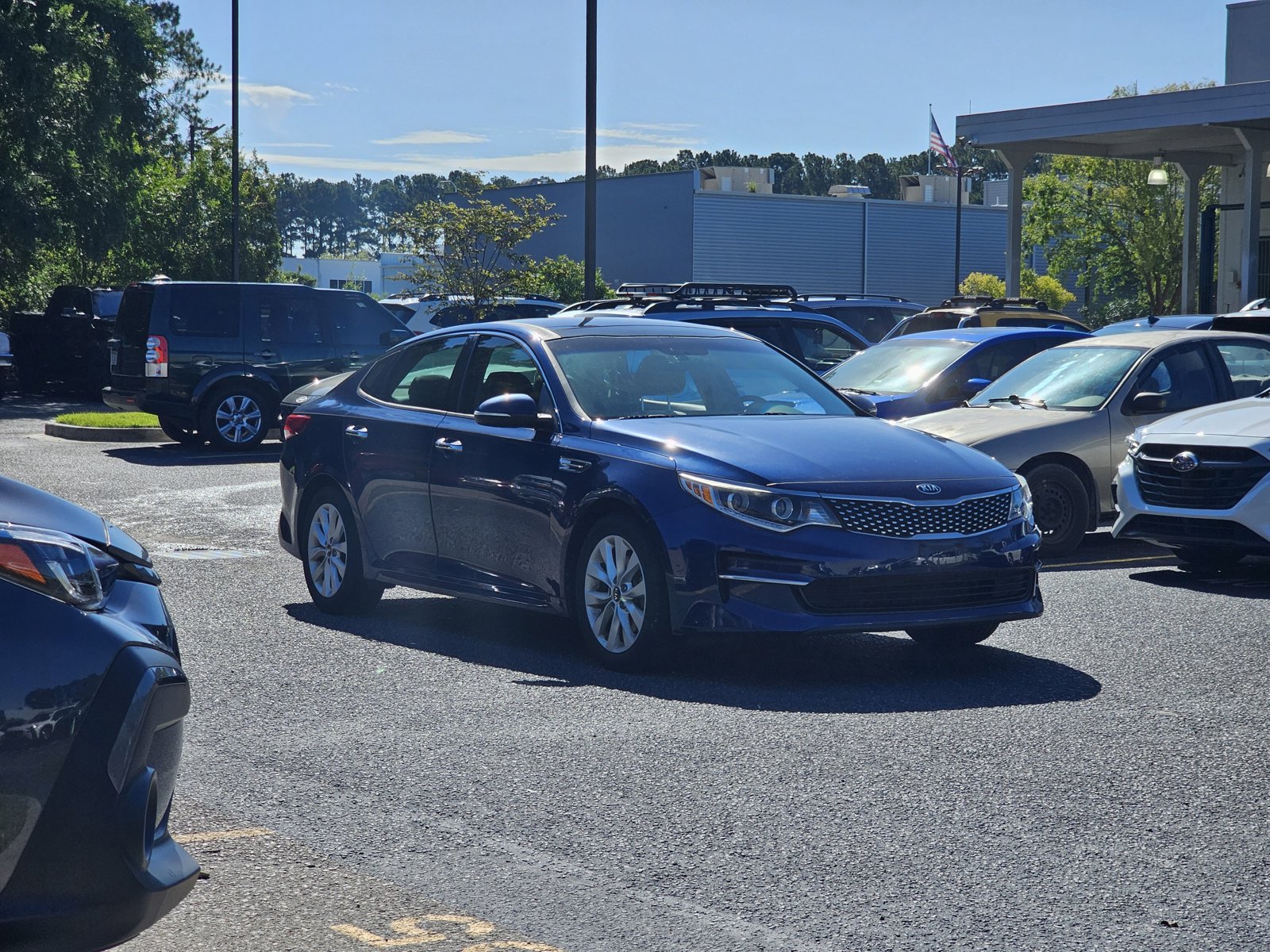 2017 Kia Optima EX photo 3