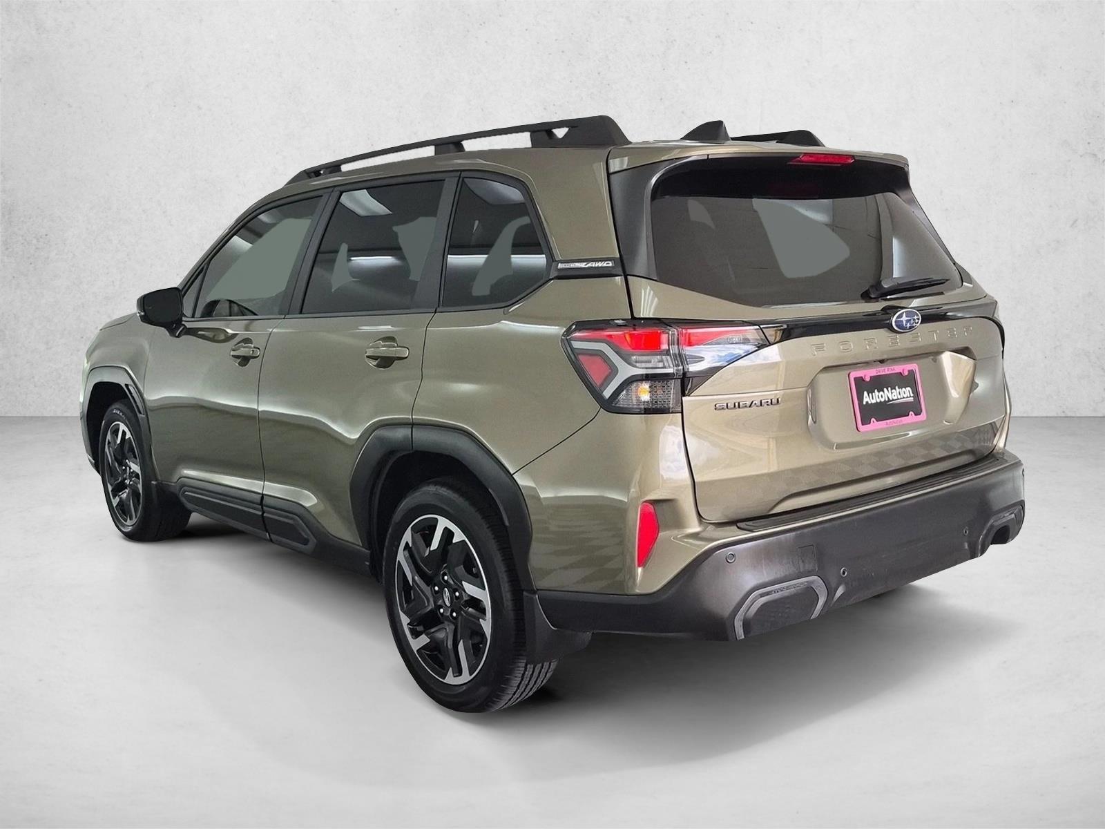 2025 Subaru Forester Limited - Photo 8