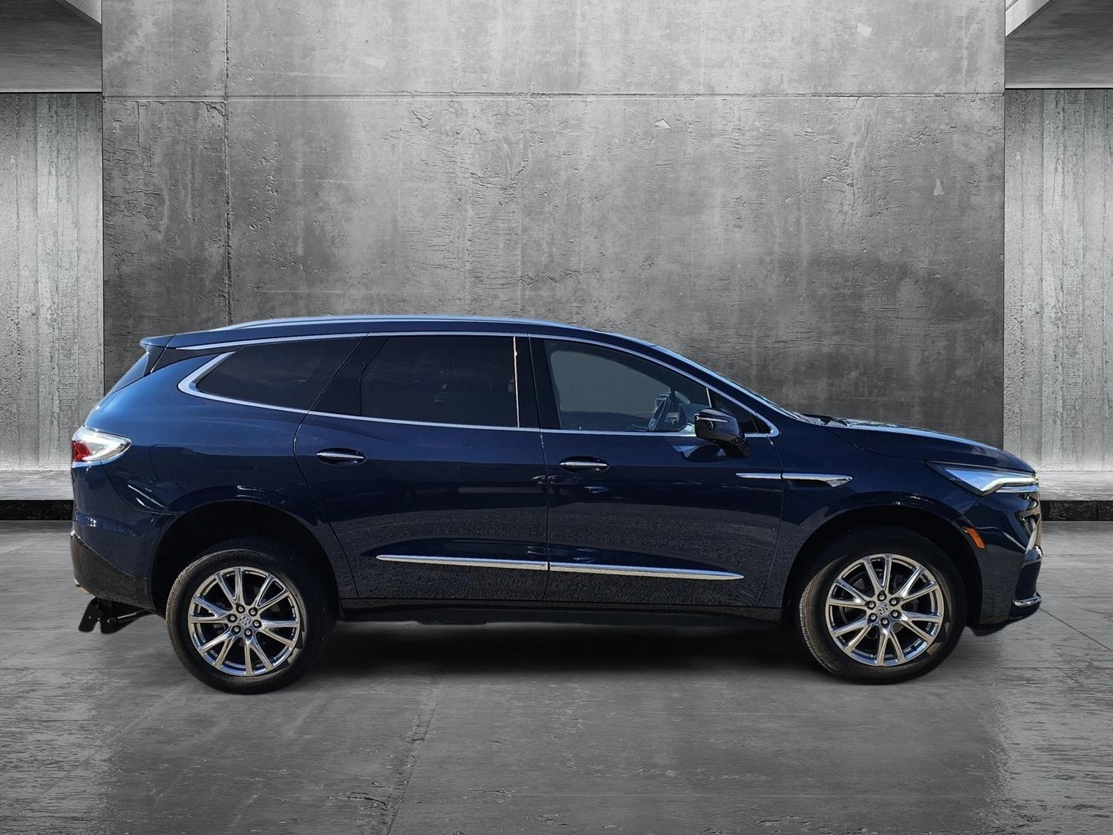 2023 Buick Enclave Essence photo 4