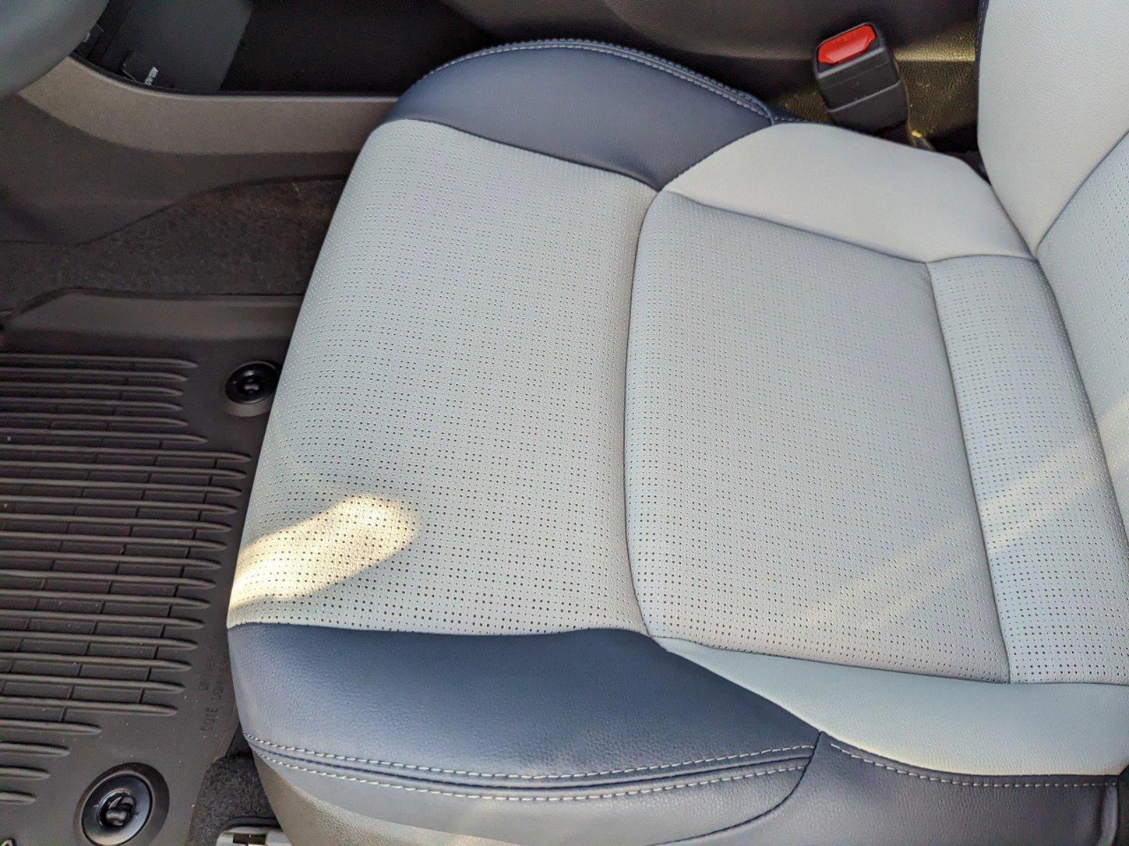 2023 Subaru Solterra Touring photo 4
