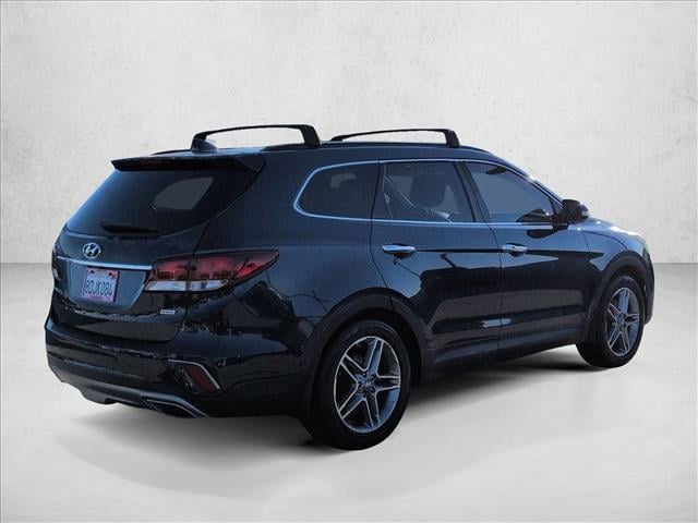 2017 Hyundai Santa Fe SE Ultimate photo 4